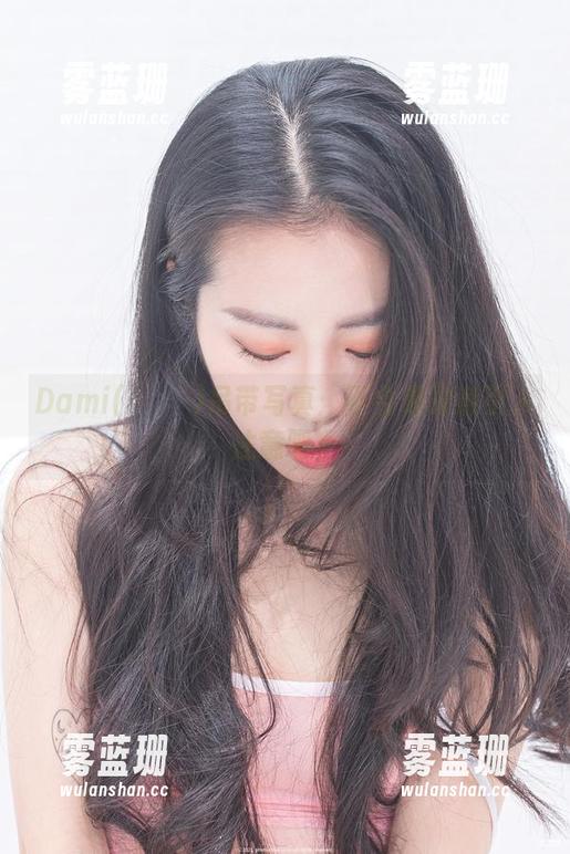 Dami(퀸다미)吊带写真：不会是故意引人注意吧？