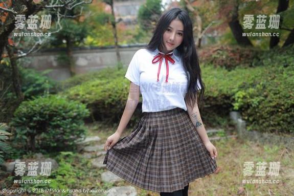 MFStar模范学院-K8傲娇萌萌Vivian MFStar模范学院 - 连体衣里的K8傲娇萌萌Vivian,图包里满是狐疑的眼神。