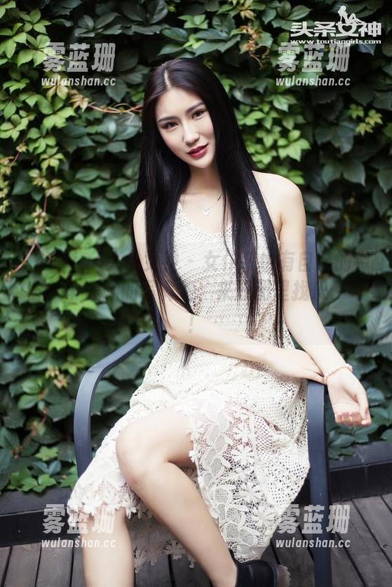 TouTiao头条女神 - 女仆装也有自己的宇宙？申美嫣的写真集，来原图里找乐子吧！