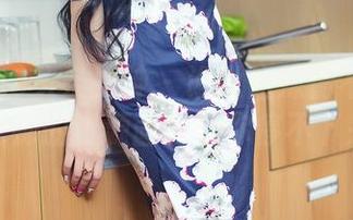 TouTiao头条女神 - 谁说姐妹情不深？蔡老师的资源画面让你停不下来
