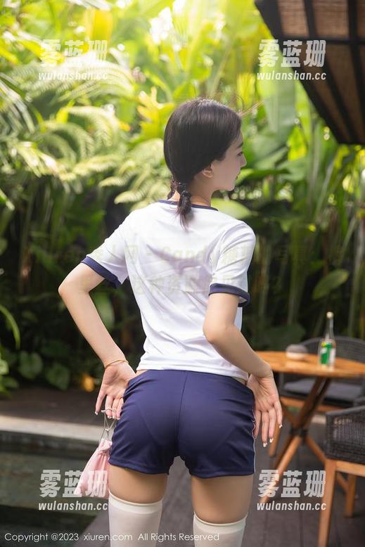 Xiuren秀人网 - Candy糖糖的写真：裤里丝，这种资源你见过吗？