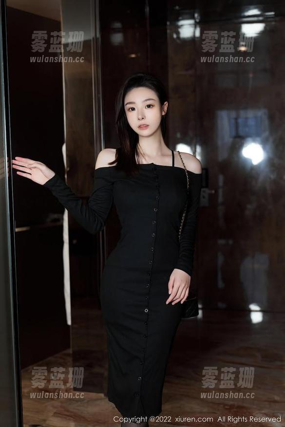 Xiuren秀人网-养乐多Doll Xiuren秀人网 - 养乐多Doll的人间仙境:与女仆的无圣光互动图集