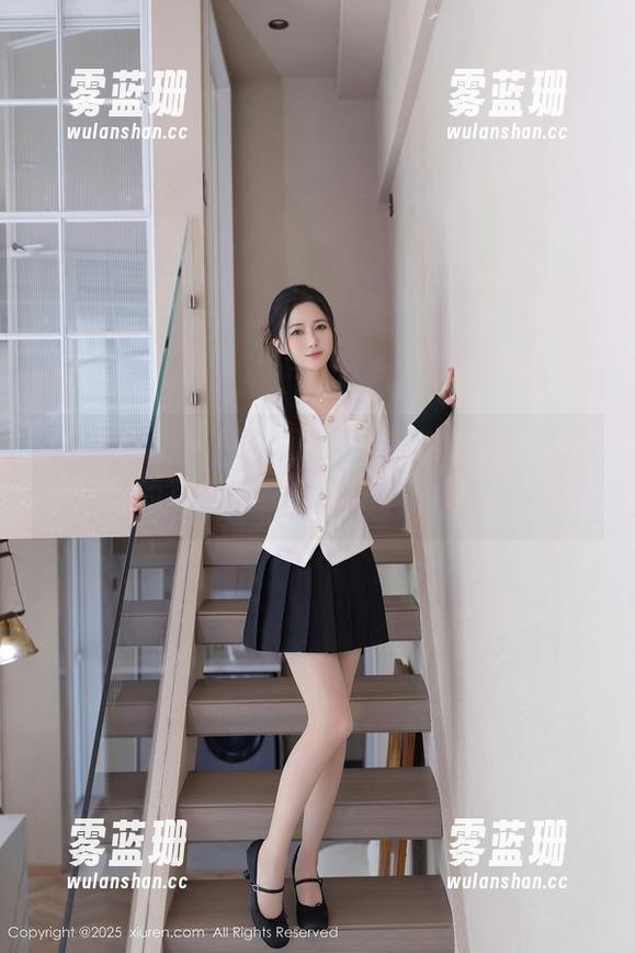 Xiuren秀人网-奈汐酱nice Xiuren秀人网 - 红裙、奈汐酱nice,备受追捧的写真集,出乎意料的好看,喔!