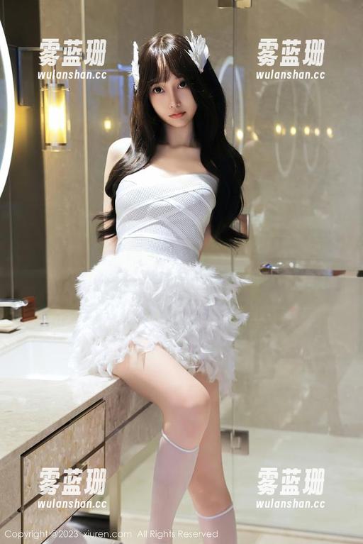 Xiuren秀人网-杨晨晨 Xiuren秀人网 - 谁说美腿黑丝不耐看?杨晨晨合集让你改观,别忘了下载哦