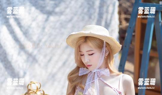 私拍小细节：Yebin(전예빈)的双马尾，隐约流露出青春的气息
