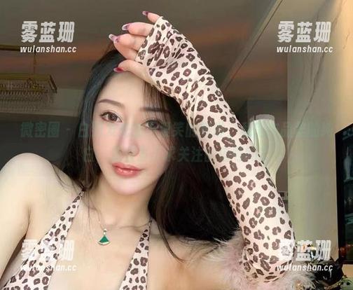 不爱笑的赛琳 微密圈 - 白到发光的不爱笑的赛琳,私房作品里的纯白,是在发出求关注的信号吗?