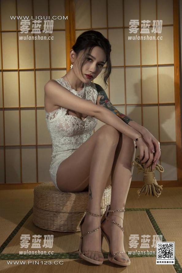 丽柜 - 看王炜炜最新学妹图册的时候，突然发现自己还挺怂的。