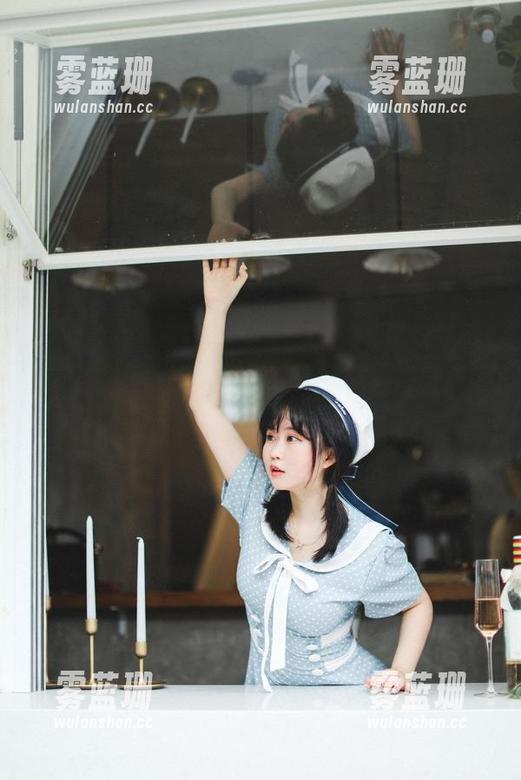 依依超级懒 依依超级懒私房图包翻车现场:蕾丝内衣真能如此撩嘛?