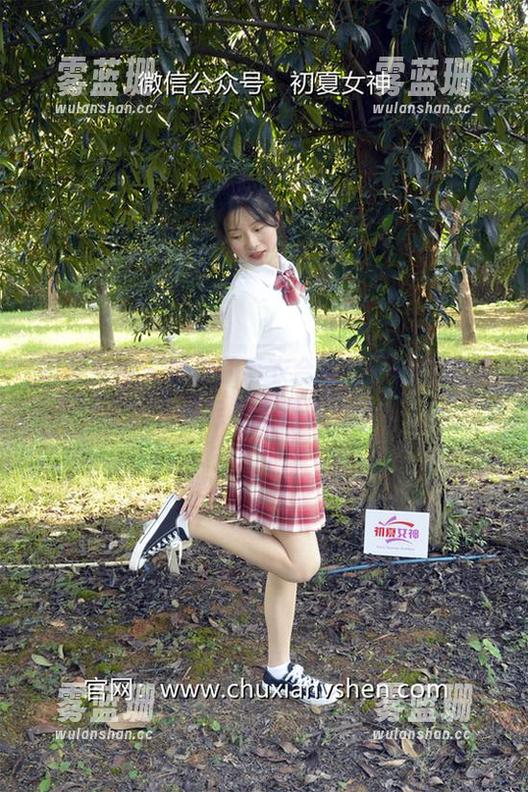 初夏女神-依依 初夏女神 - 依依的毛衣合集,不怕性感就怕毛衣太贴心。