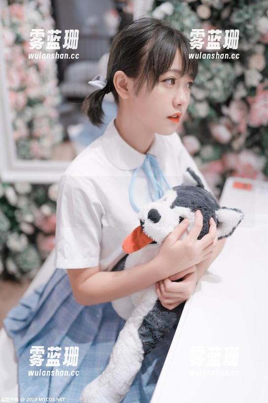 喵糖映画的兔耳女仆原图：每一张都是调皮的诱惑，真的拍拍破坏力十足