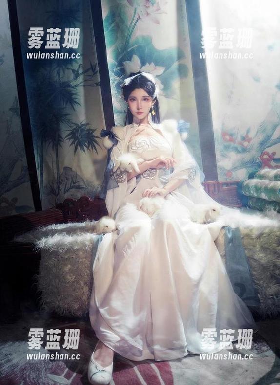在下萝莉控ii 不只是游戏,在下萝莉控ii的红人周写真图册充满意外