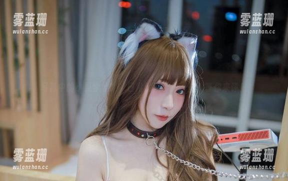 写真中的小泉学姐吖，日常比段子更甜蜜？等你来评！