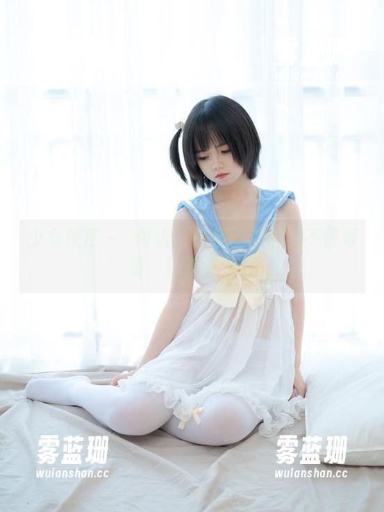 少女秩序 - 晞可说：这组丝袜图片不仅好看，还别有深意