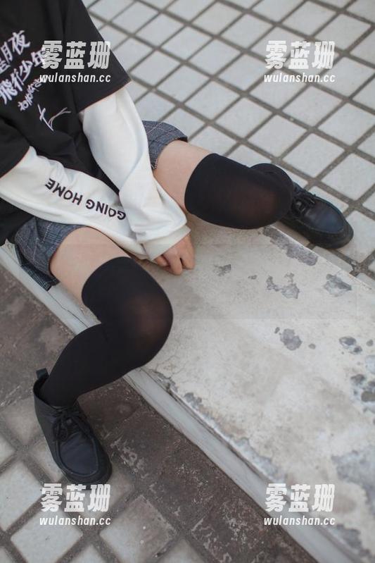 少女秩序 白丝T恤登场!最新图册里,你会发现少女秩序的另类气息,真心不错哦。