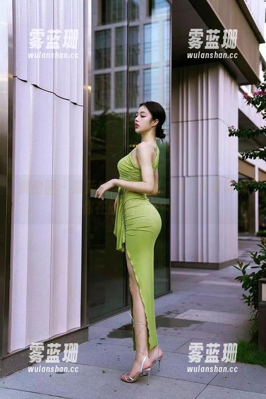 徐珺大哥 微密圈 - 最新的圣诞套图:徐珺大哥以为你在暗恋他吗?!