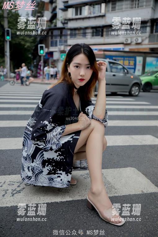 梦丝女神 - 苏柔护士，身影在高清屏幕上细腻如丝