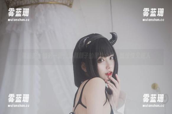 黑暗护士的另一面：清颜颜子的照片合集，既惊悚又迷人