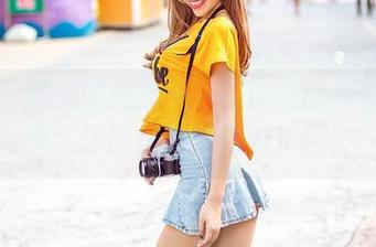 爱丝 - 眼镜的用途——在瑶瑶的高清写真中，你能找到意外的乐趣！
