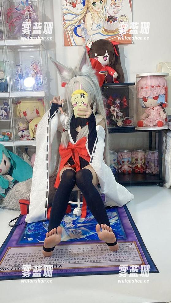 白栎Shirly 白栎Shirly的“神奇”精选:藤田琴音打歌服,穿上立马变身偶像一秒钟?我信了!