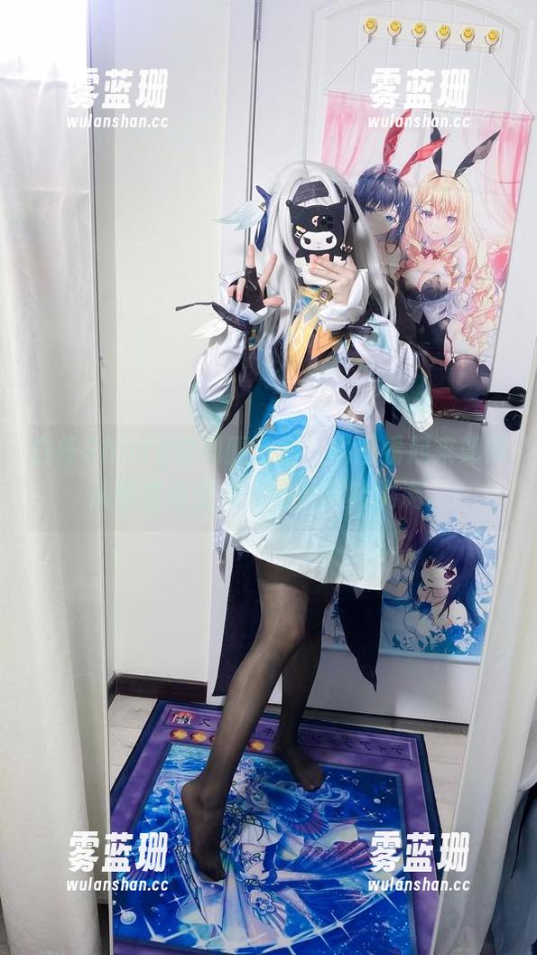 白栎Shirly的和服造型，原图看起来如同从画里走出来，图片趣味满满。