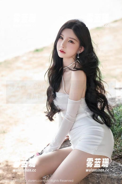 秀人网-Candy糖糖 秀人网 - Candy糖糖穿的连衣裙,好像是从画里跑出来的写真资源