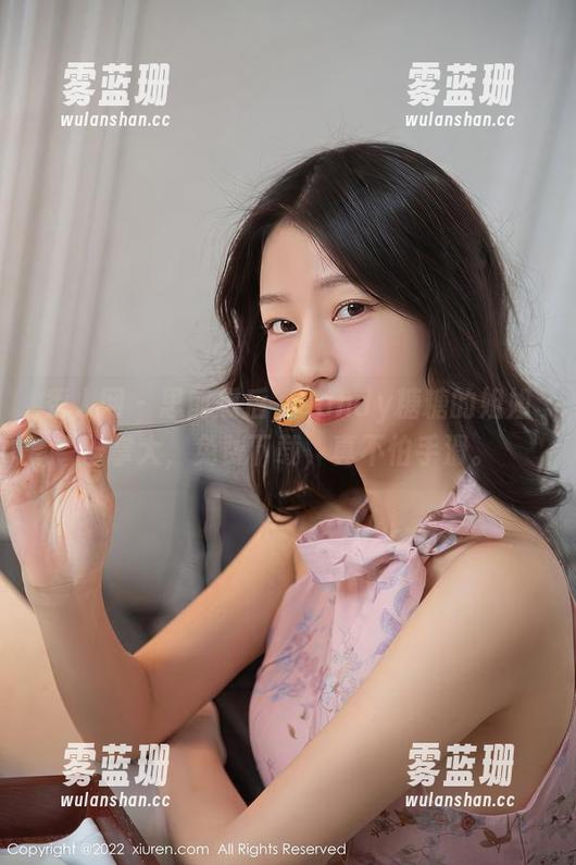 秀人网-Candy糖糖 秀人网 - 思前想后,Candy糖糖的姐姐巴掌大,免费下载,真不怕手滑。