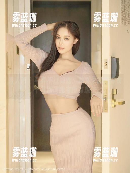 秀人网-林文文 秀人网 - 写真不过如此:林文文的连体衣,千万别问我有没有想法。