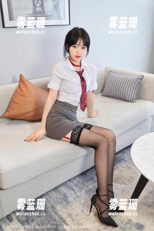 秀人网-私语baby 秀人网 - 私语baby与她的短裤,原图散发着不言而喻的气息
