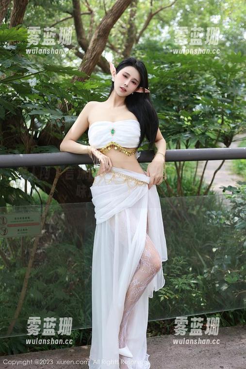 秀人网-言沫 秀人网 - 言沫的裸足作品在线:毫无顾忌,味道稍微稍微迷离!