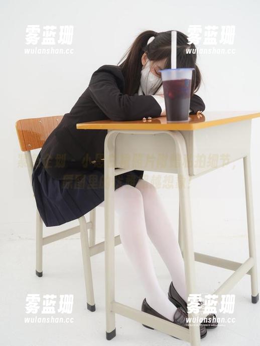 紧急企划-小恩 紧急企划 - 小恩白裙照片附赠私拍细节,原图里的优雅超越想象!