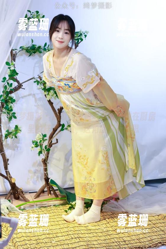 绮梦摄影-瓜瓜 绮梦摄影 - 瓜瓜的厨娘写真集:她在厨房里的样子,喔,这角度真有意思