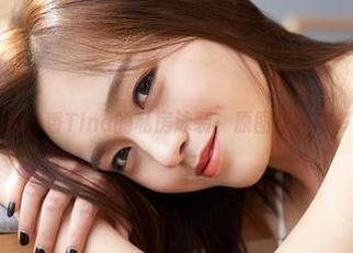 蜜桃社 - 桃乃香Tina的私房泳装：原图里藏着多少巧思？