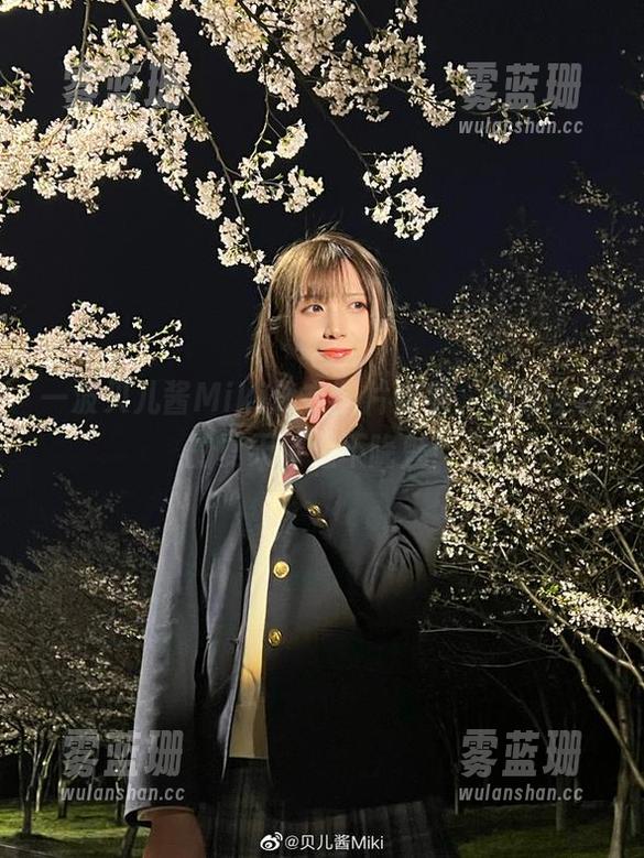 贝儿酱Miki 一波贝儿酱Miki泳衣图片合集,绝对让你的夏天降温不降魅!