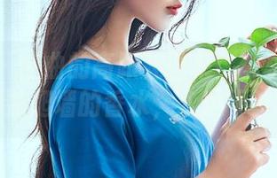 轰趴猫 - 曲曲的高跟鞋图集：像梳妆台上那瓶爬墙的香水，永远不够啊