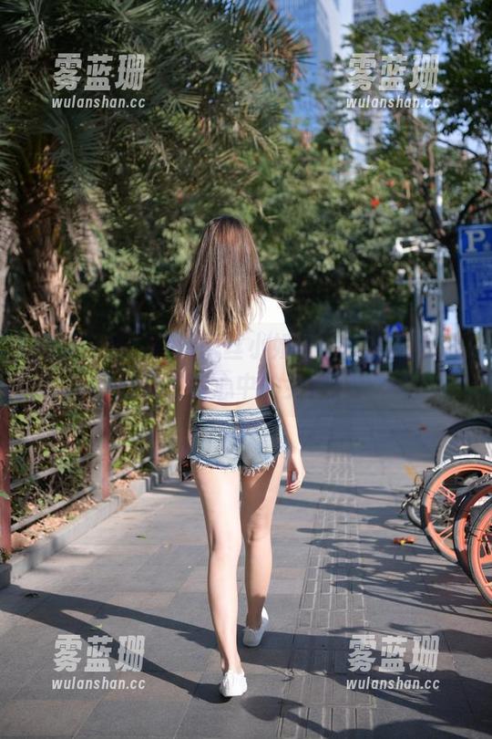 魔镜街拍 魔镜街拍:高清蕾丝小姐姐,一不小心就成了我心中的女神。