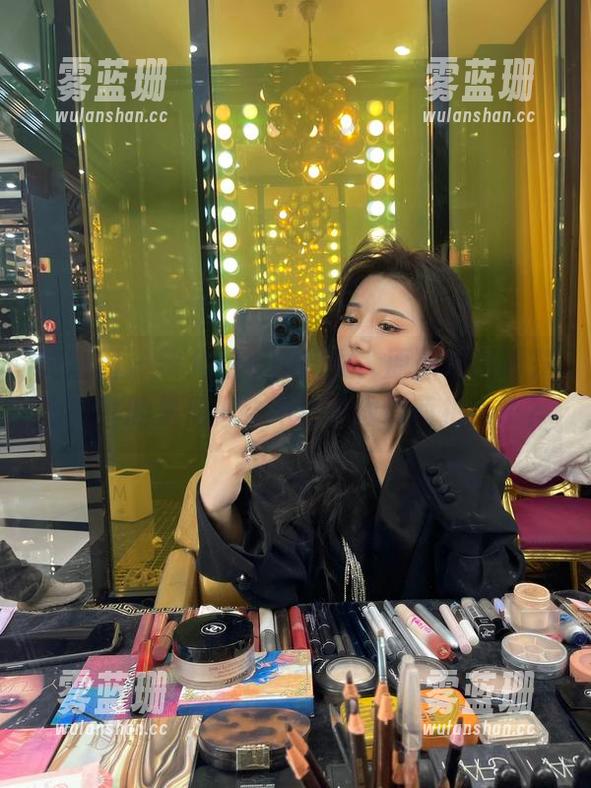 黎允熙 微密圈 - 黎允熙长腿修女,原图和图册齐飞,真的是偶像会不会传教有两把刷子?